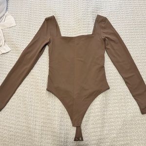 Aritzia / babaton bodysuit size small